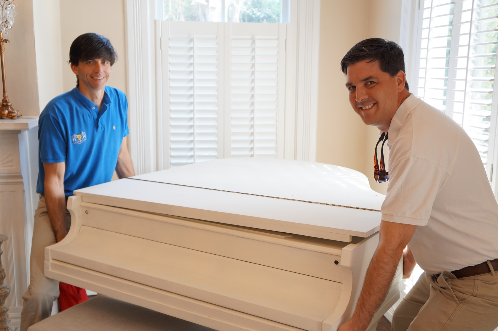 Piano movers and piano moving services Macon